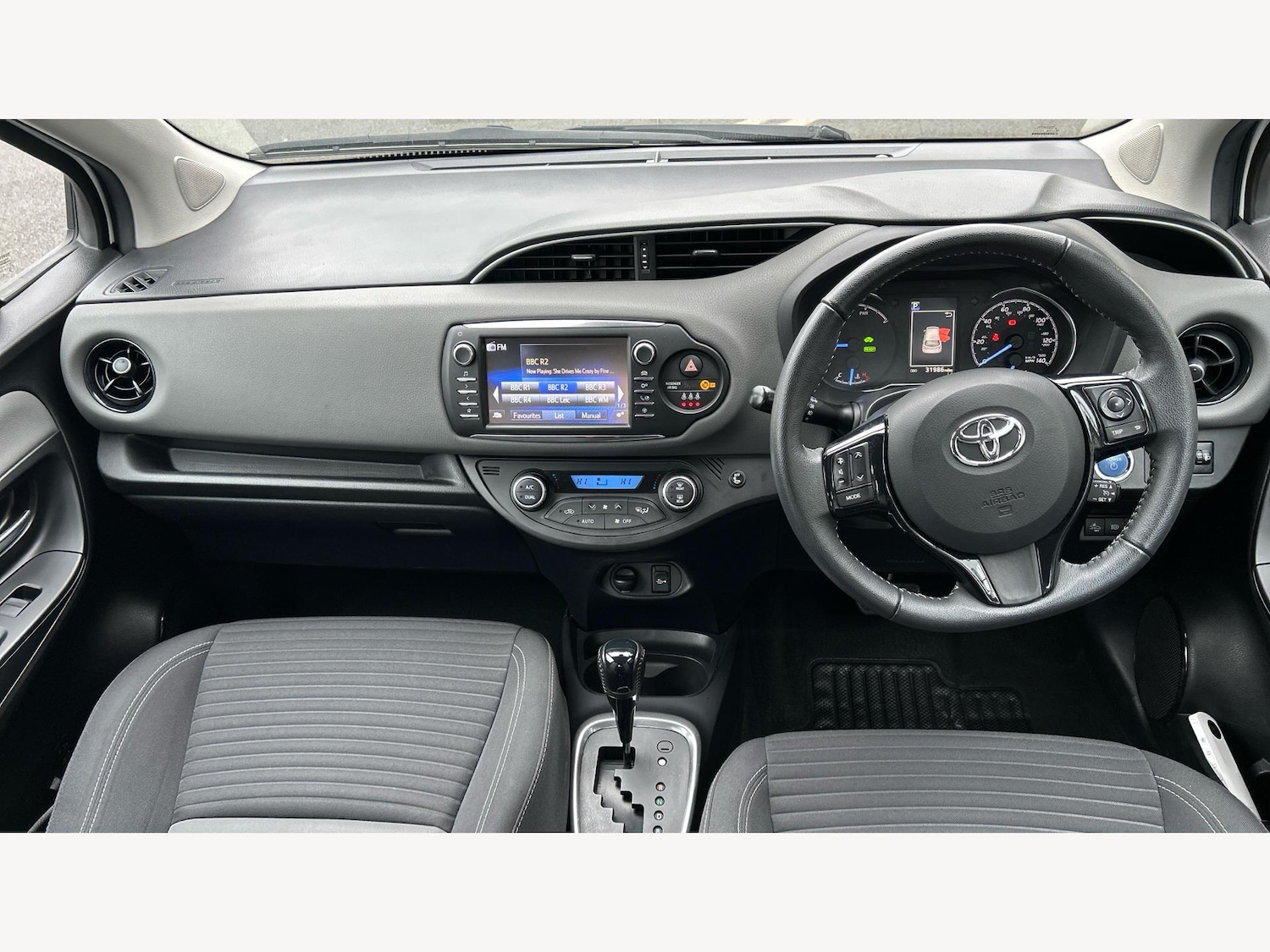 Used Toyota Yaris 2019 for sale - 76259409: Photo 7