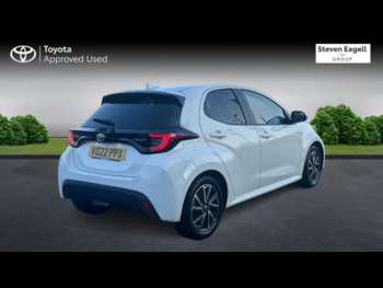 Used Toyota Yaris 2022 for sale - 74861999: Photo