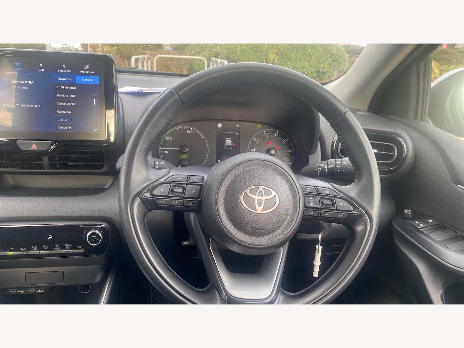 Used Toyota Yaris 2024 for sale - 76667411: Photo 10