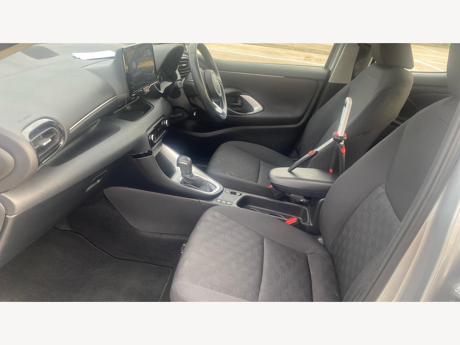 Used Toyota Yaris 2024 for sale - 76667411: Photo 12