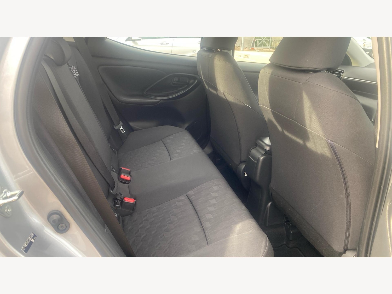 Used Toyota Yaris 2024 for sale - 76667411: Photo 14
