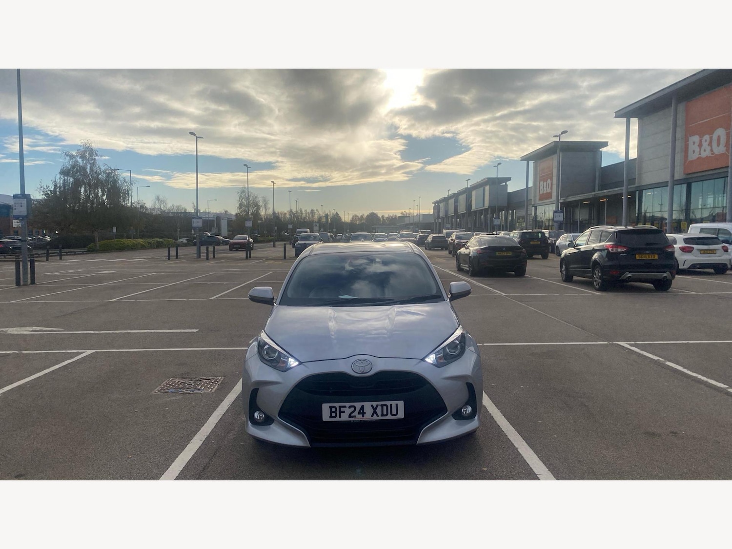 Used Toyota Yaris 2024 for sale - 76667411: Photo 17