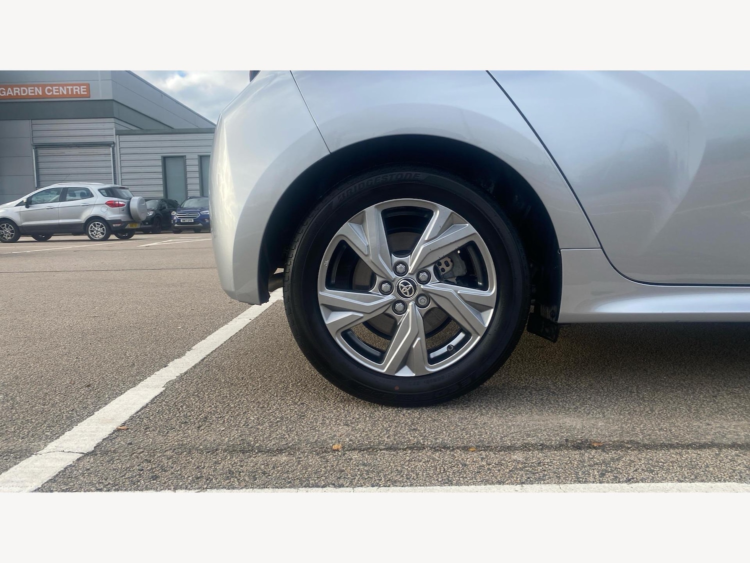 Used Toyota Yaris 2024 for sale - 76667411: Photo 20