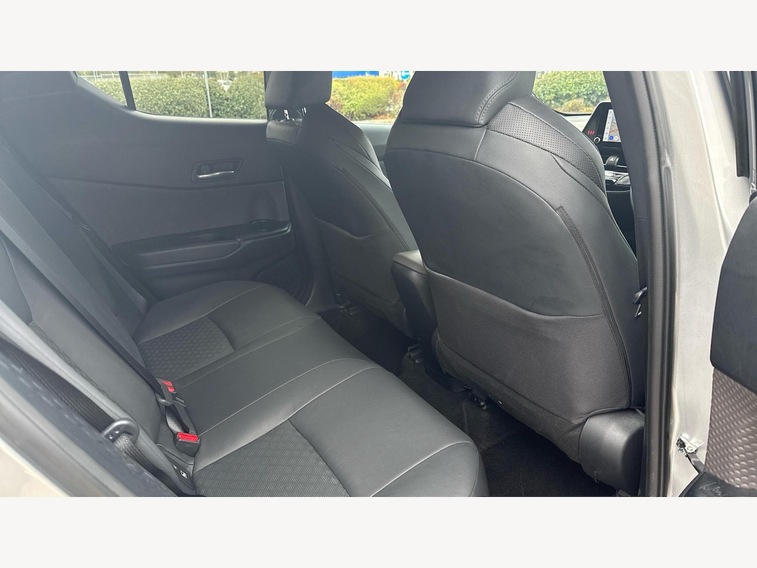 Used Toyota C-HR 2022 for sale - 76159036: Photo 14
