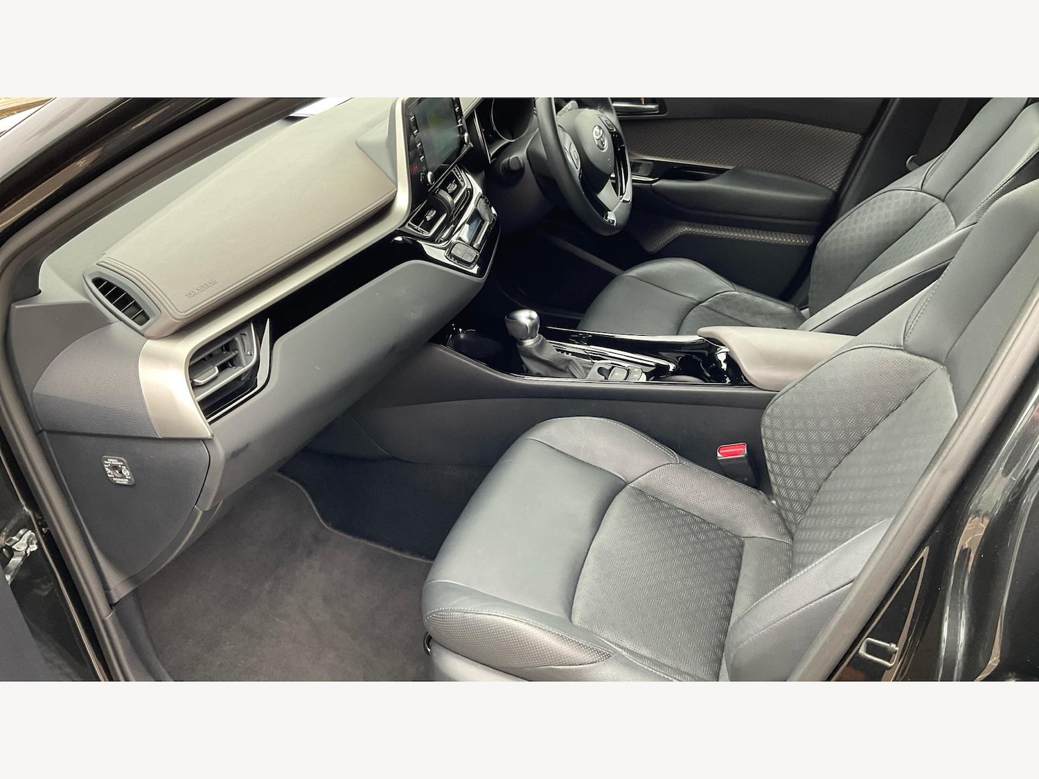 Used Toyota C-HR 2022 for sale - 76513360: Photo 12