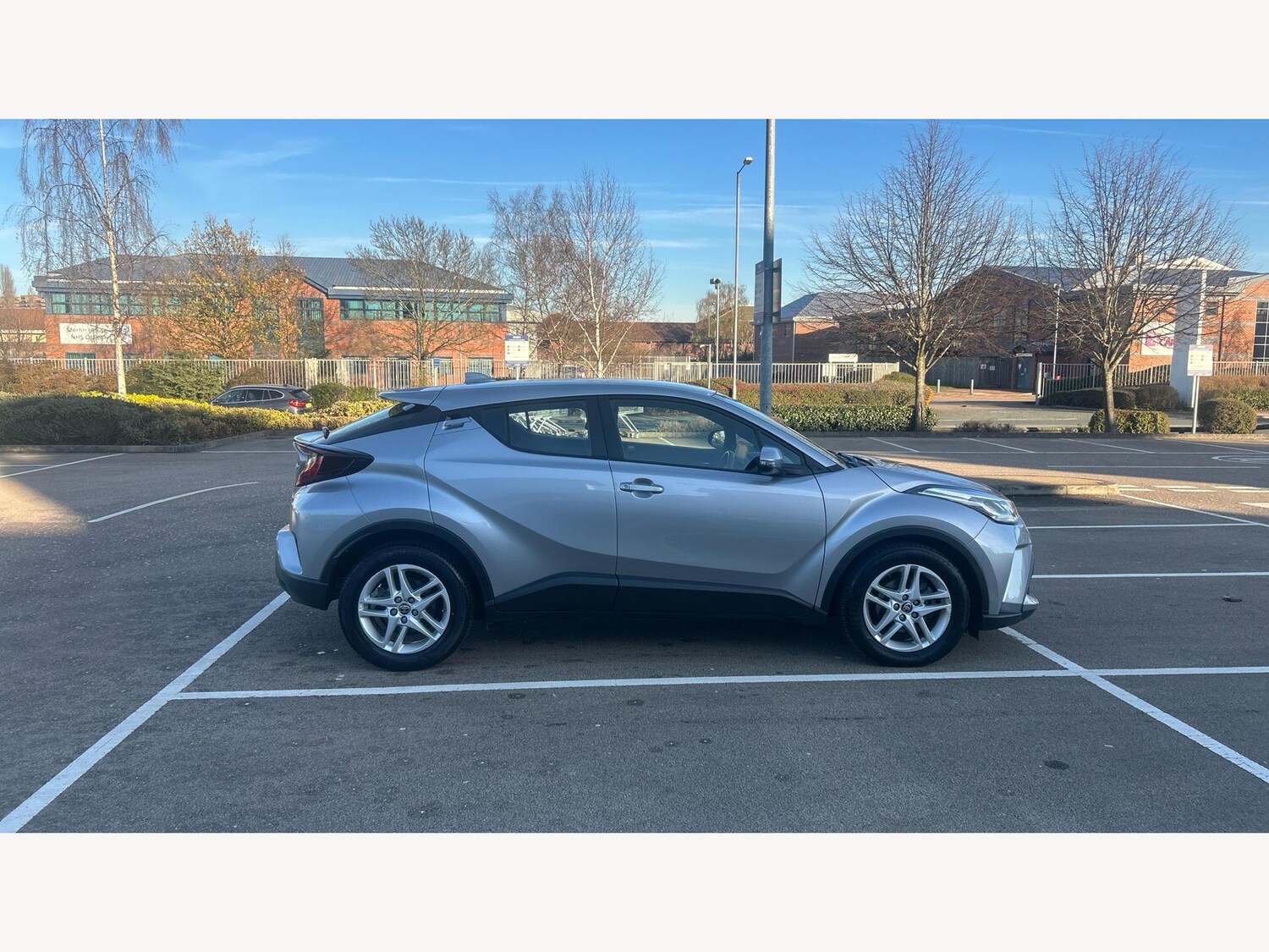 Used Toyota C-HR for sale - 77497495: Photo 18