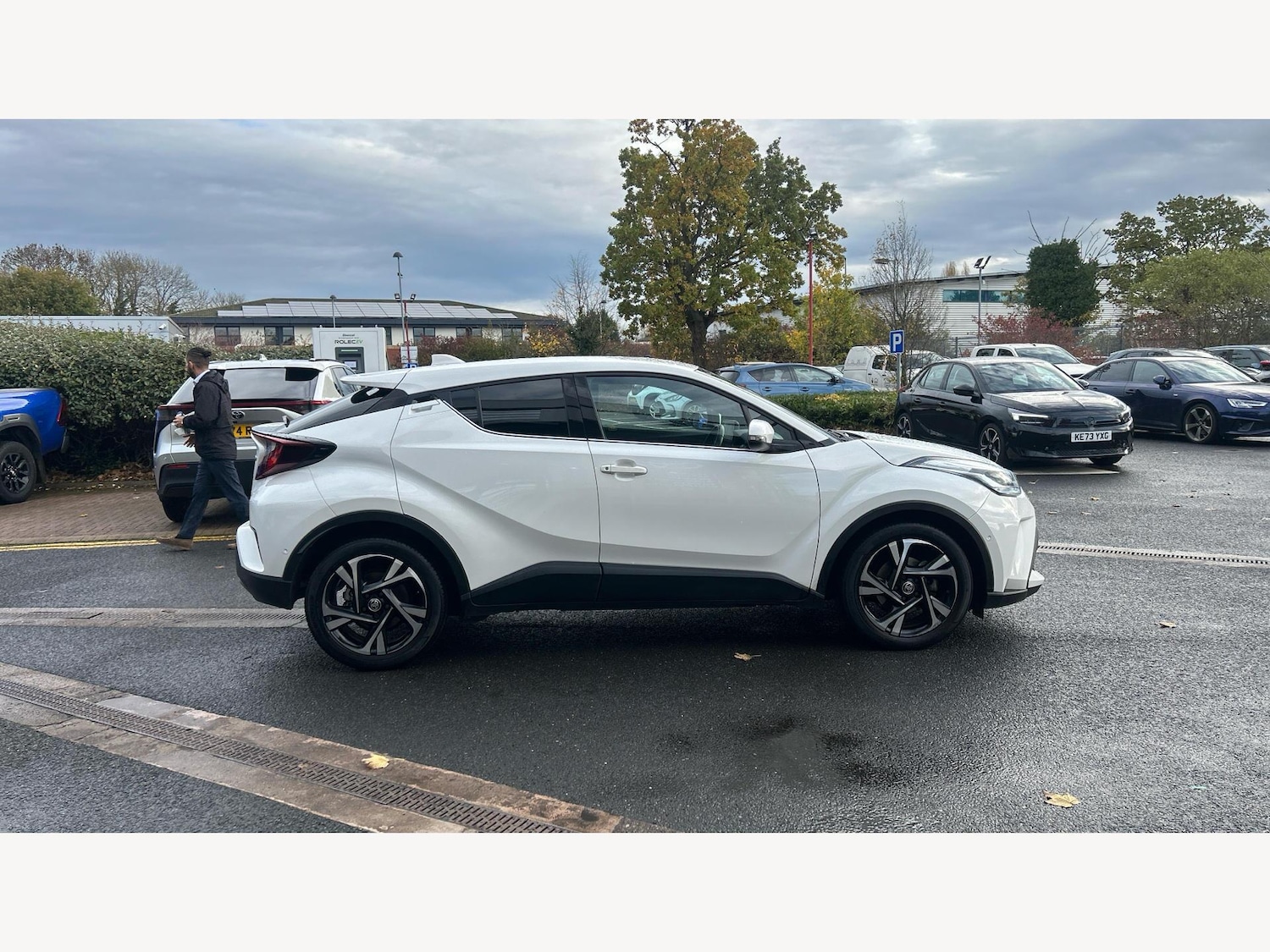 Used Toyota C-HR 2023 for sale - 76572288: Photo 18