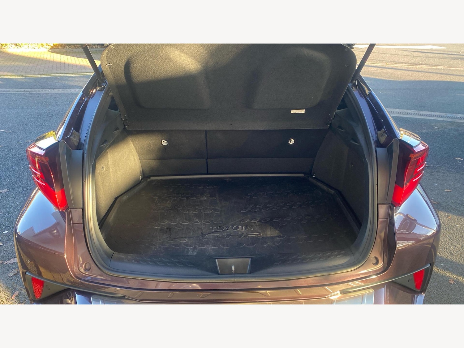 Used Toyota C-HR 2023 for sale - 76824929: Photo 16