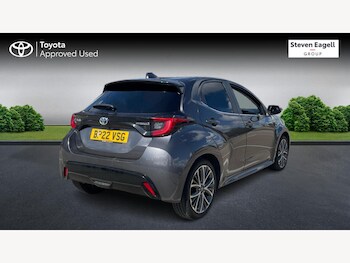 Used Toyota Yaris 2022 for sale - 75928090: Photo