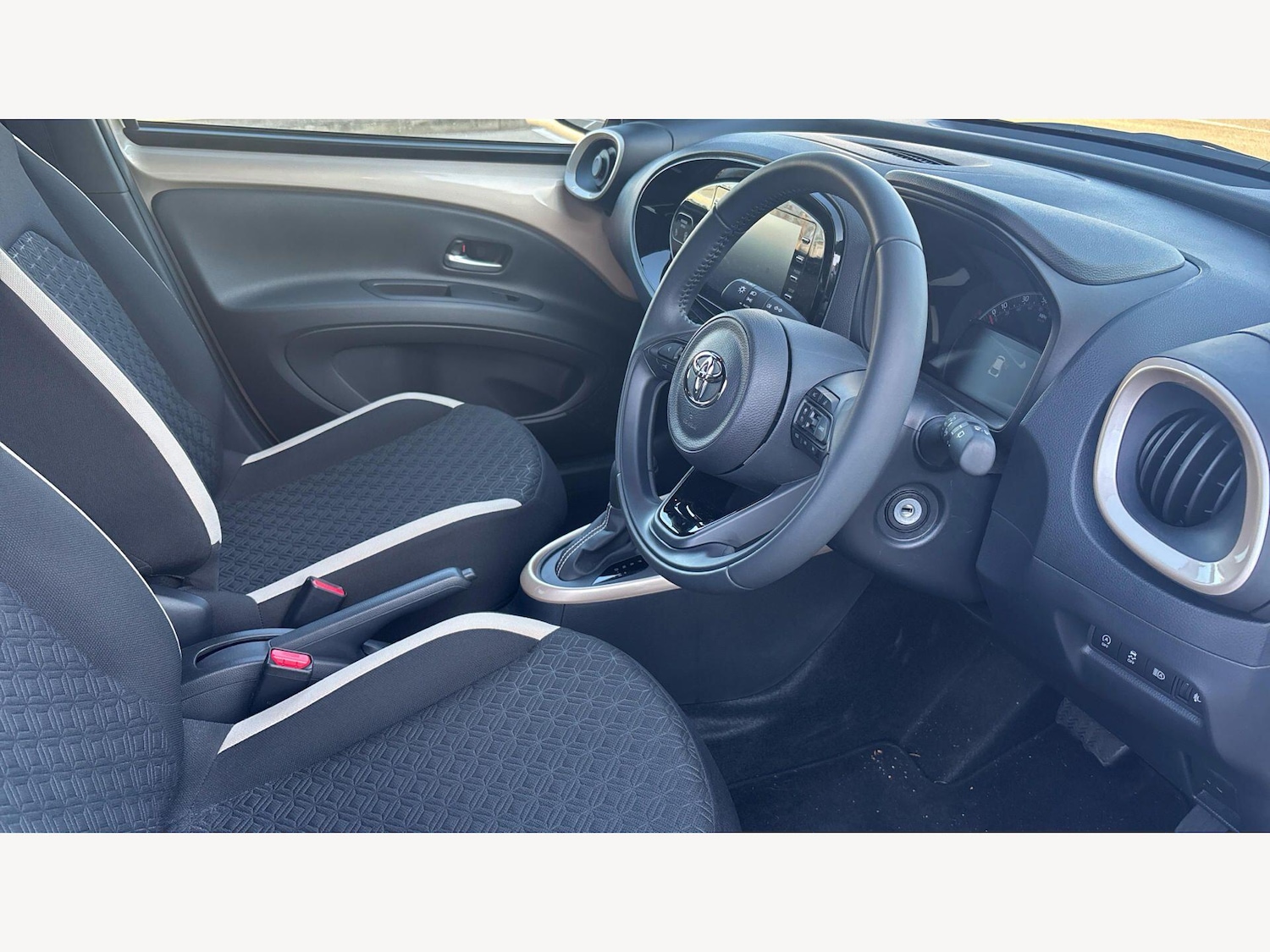 Used Toyota Aygo X for sale - 77957155: Photo 13