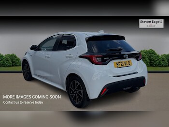 Used Toyota Yaris 2021 for sale - 78116149: Photo