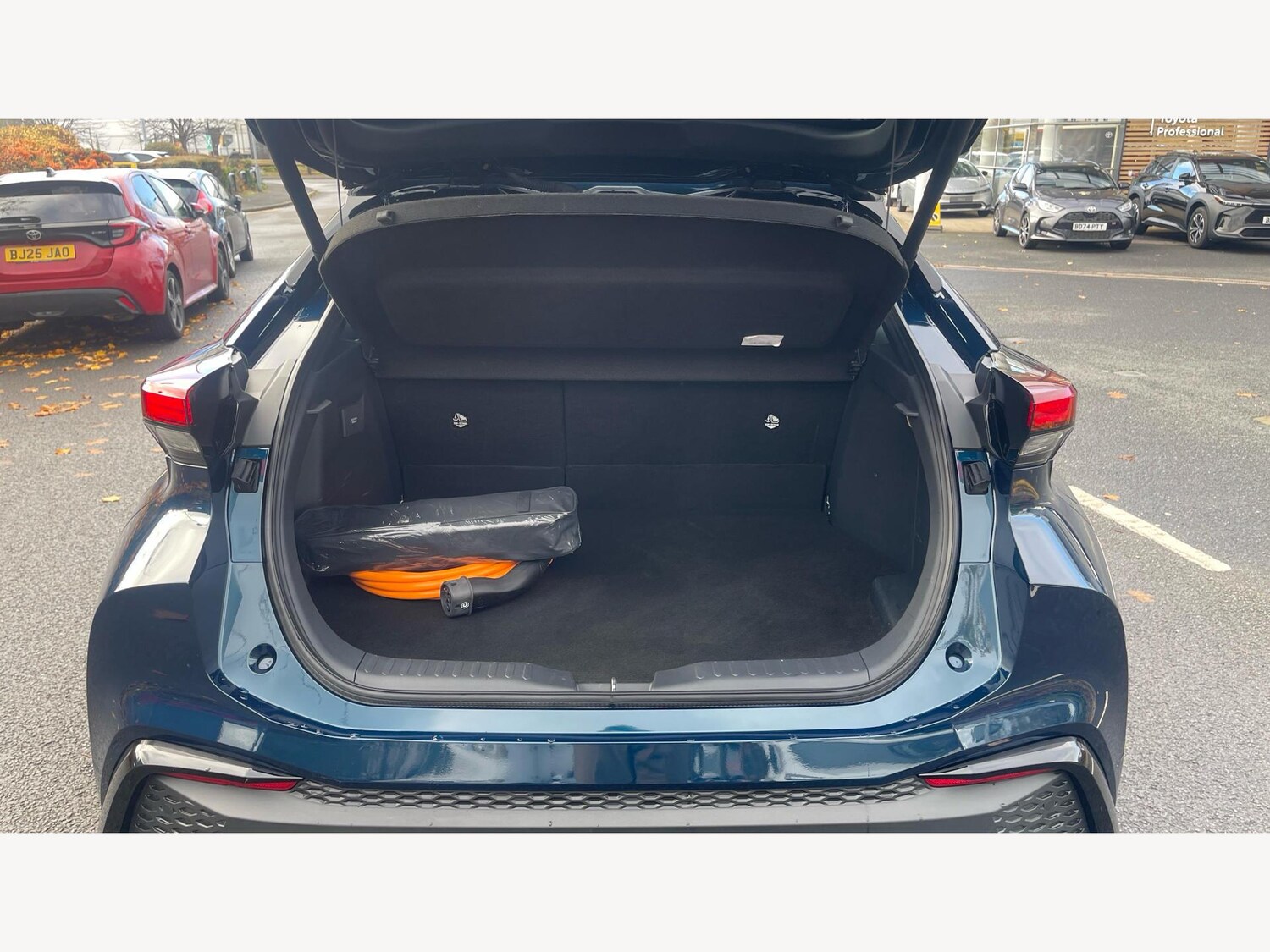 Used Toyota C-HR for sale - 77216317: Photo 16