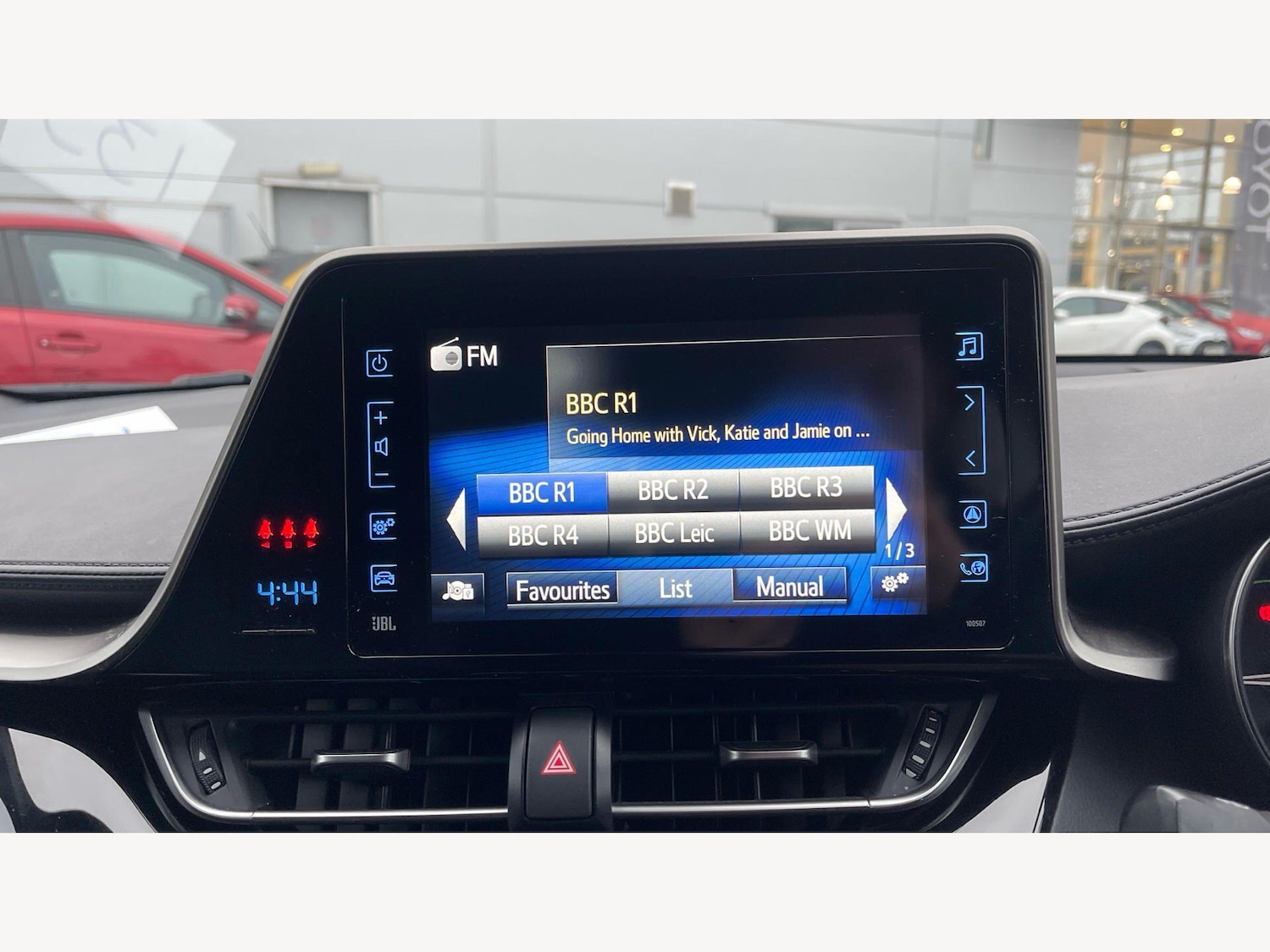 Used Toyota C-HR 2019 for sale - 77839834: Photo 9