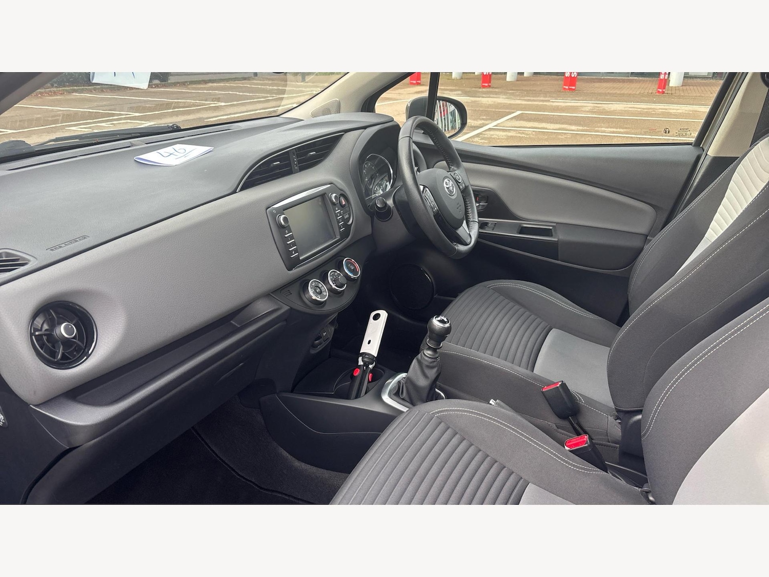 Used Toyota Yaris 2019 for sale - 76389384: Photo 12
