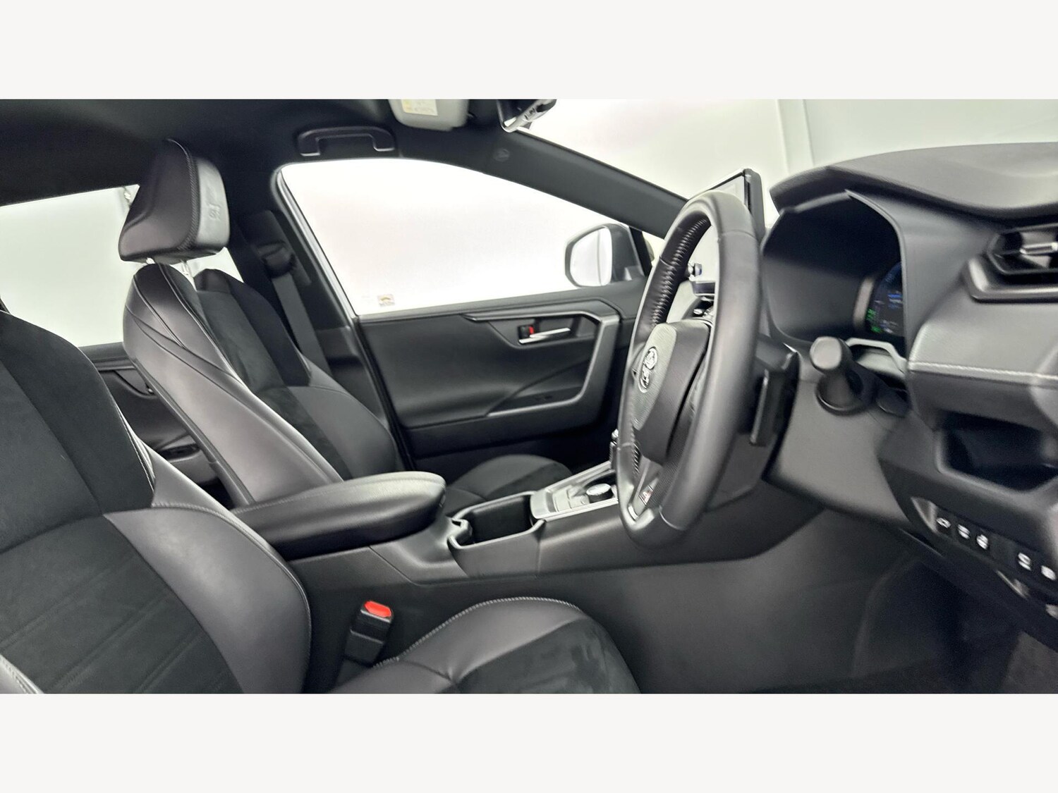 Used Toyota RAV4 2024 for sale - 76457931: Photo 13