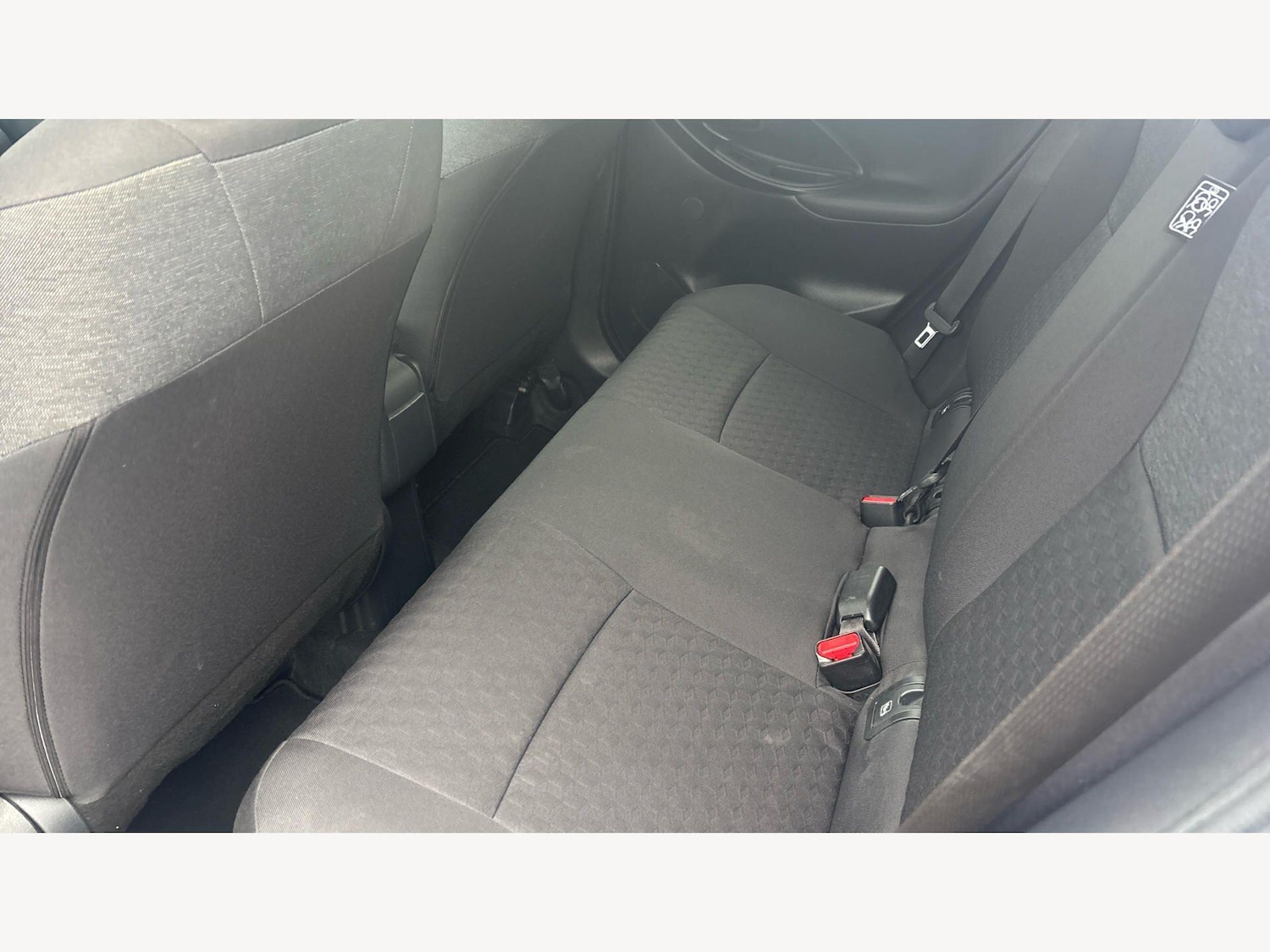 Used Toyota Yaris for sale - 77854190: Photo 15