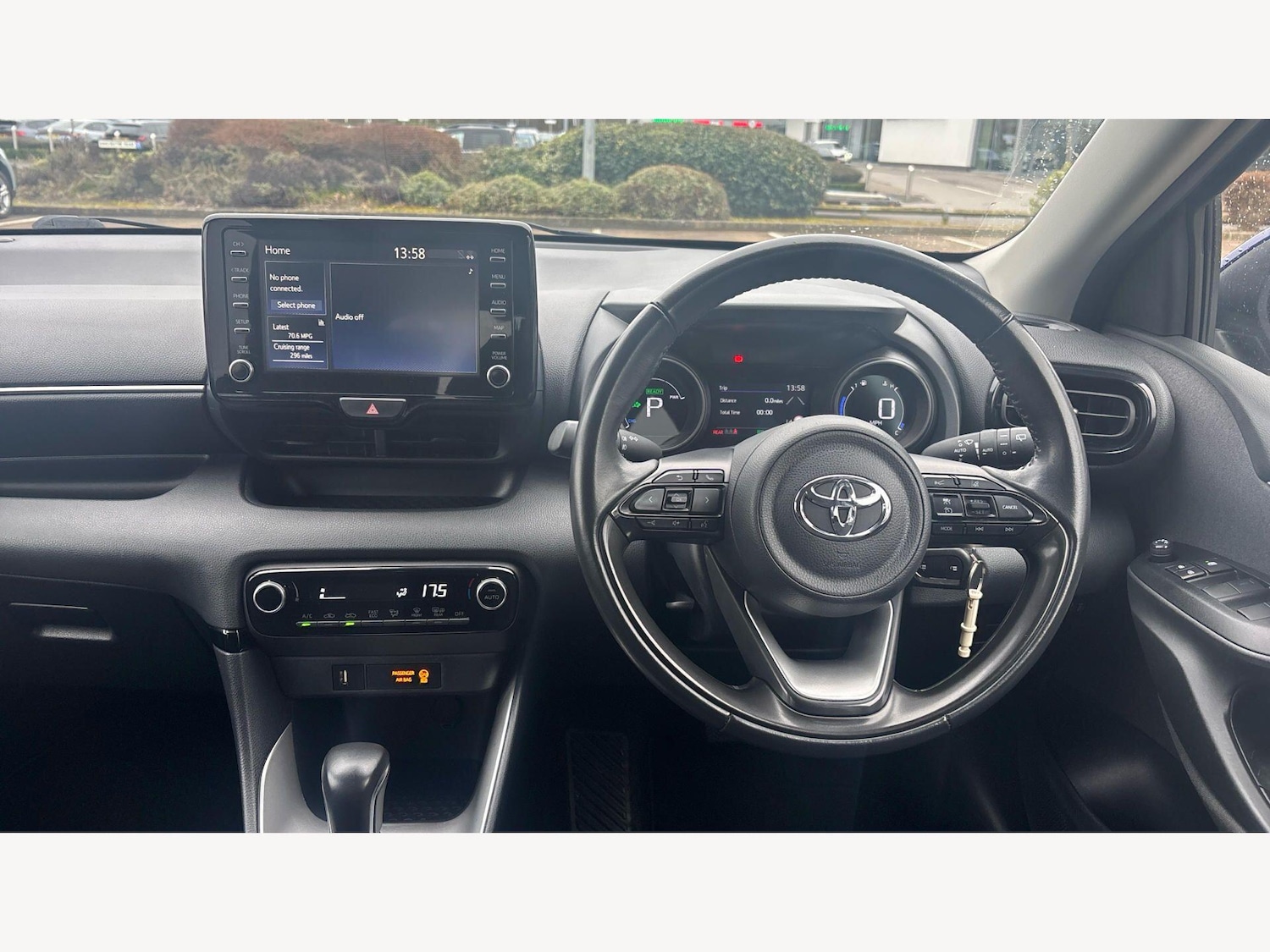 Used Toyota Yaris for sale - 77854190: Photo 8