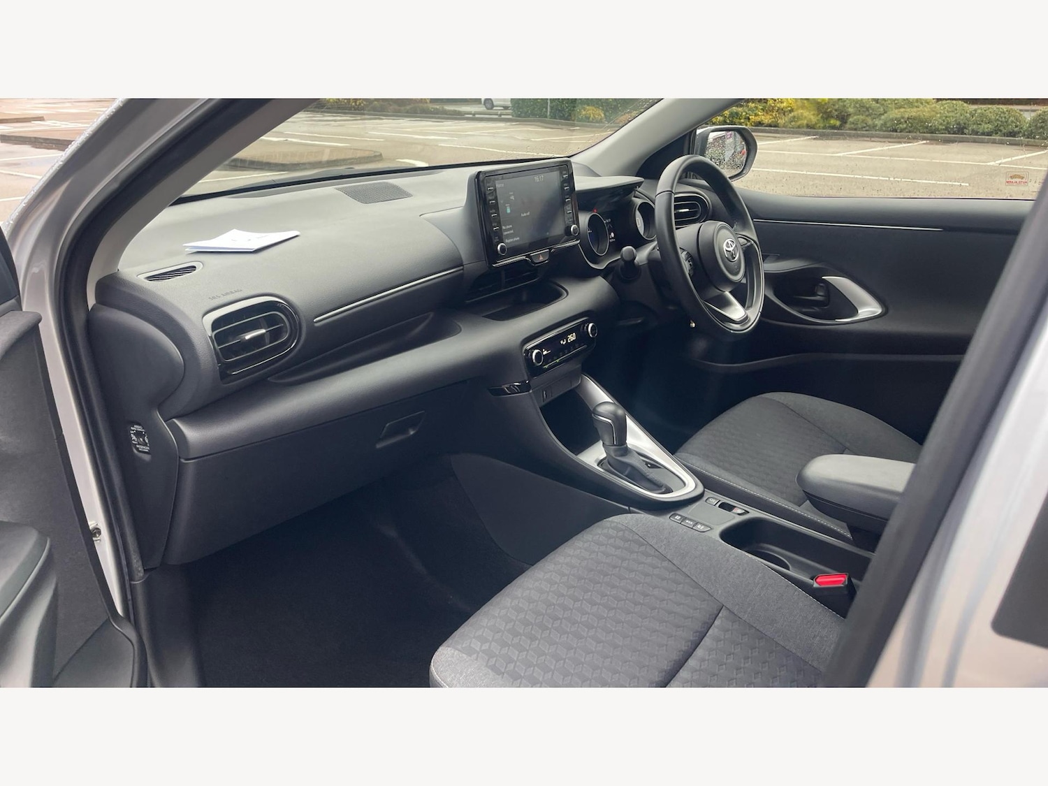 Used Toyota Yaris for sale - 76573580: Photo 12