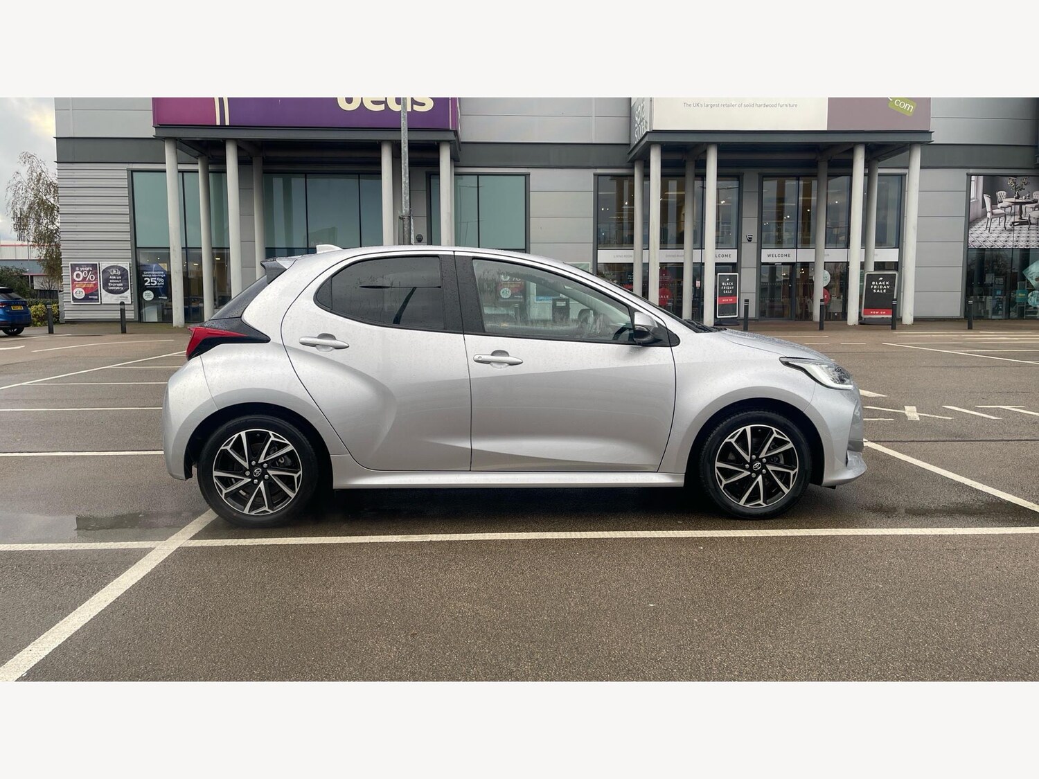 Used Toyota Yaris for sale - 76573580: Photo 18