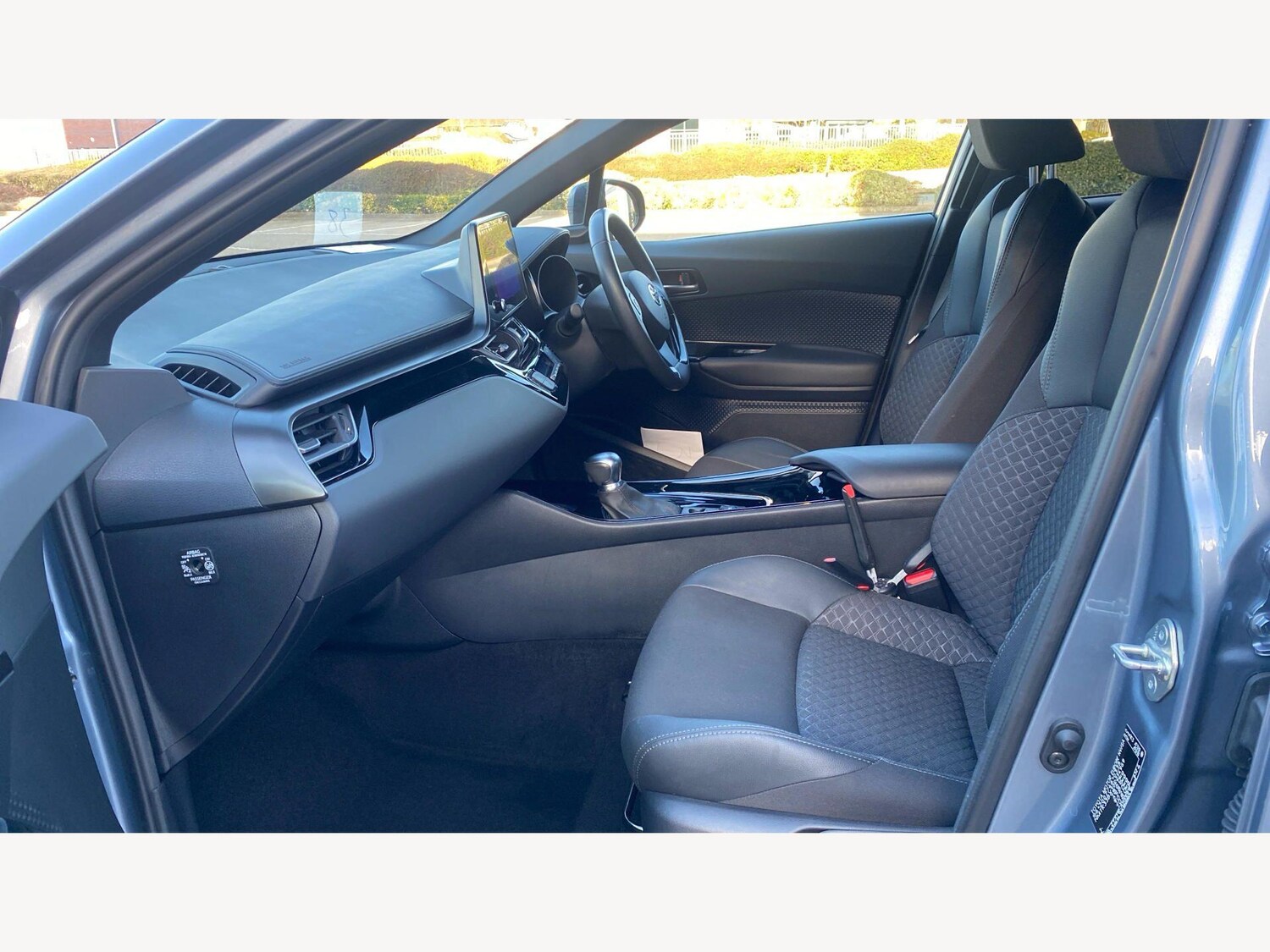 Used Toyota C-HR for sale - 77854137: Photo 12