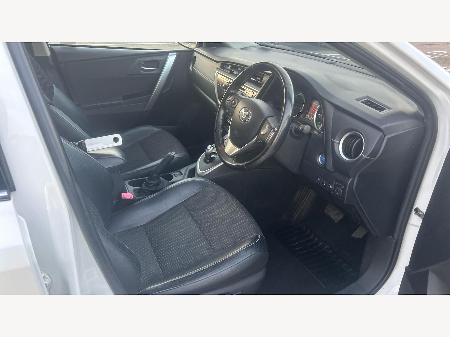 Used Toyota Auris 2014 for sale - 76645048: Photo 13
