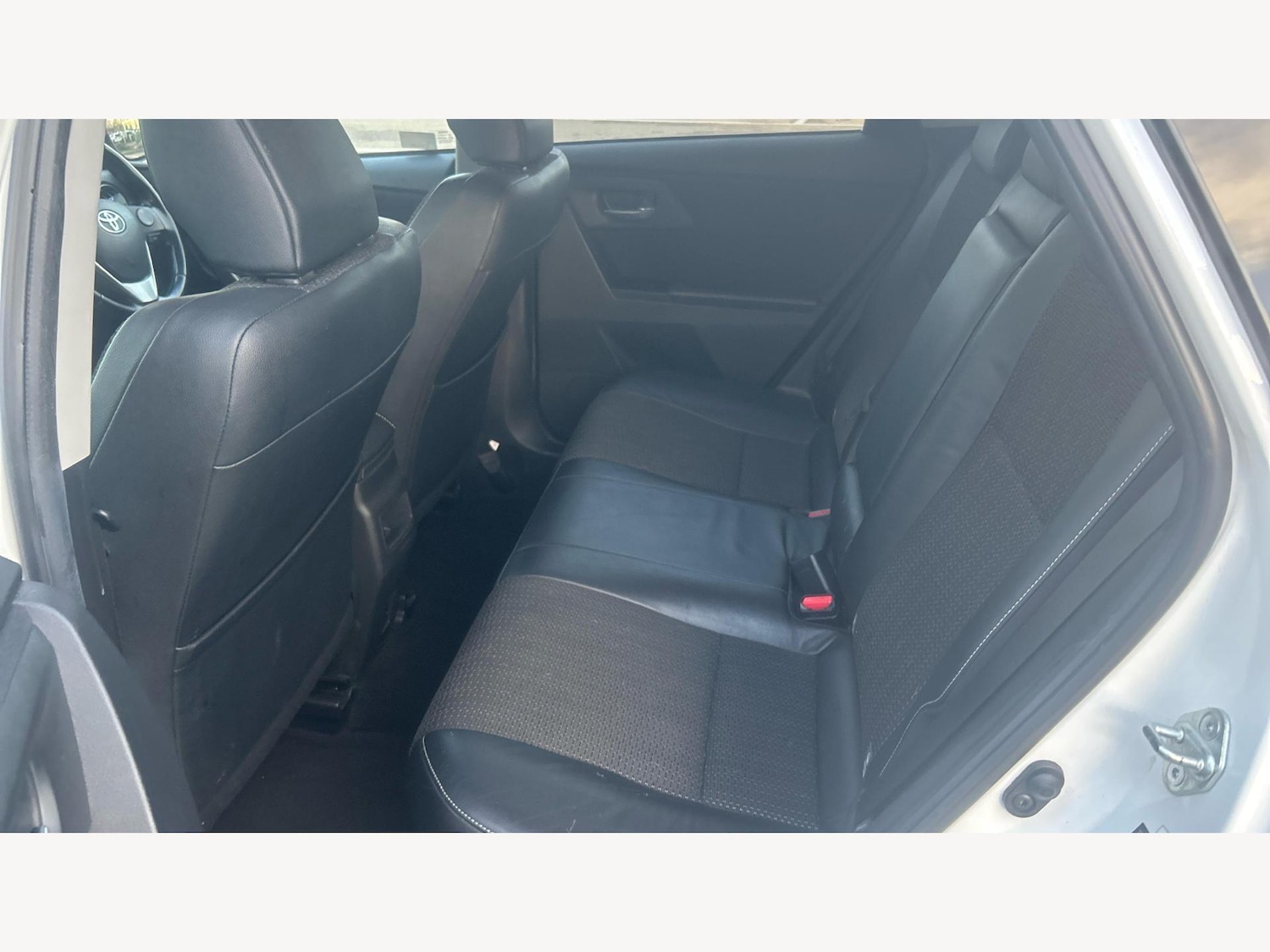 Used Toyota Auris 2014 for sale - 76645048: Photo 15