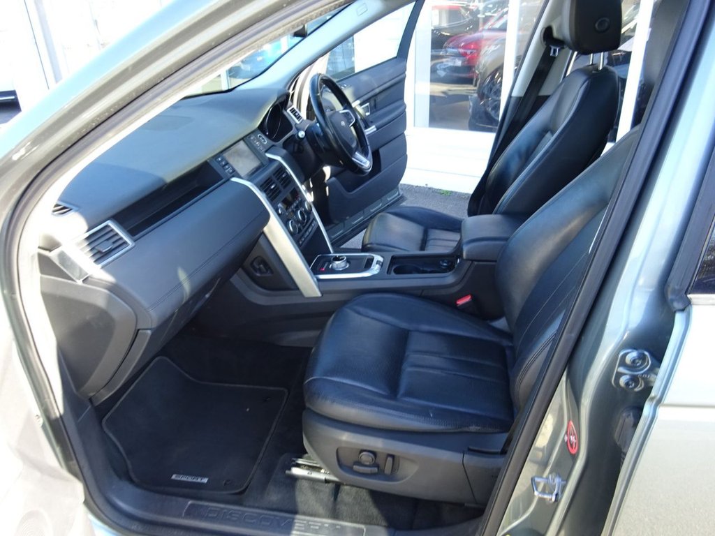 Used Land Rover Discovery Sport 2015 for sale - 76068367: Photo 13