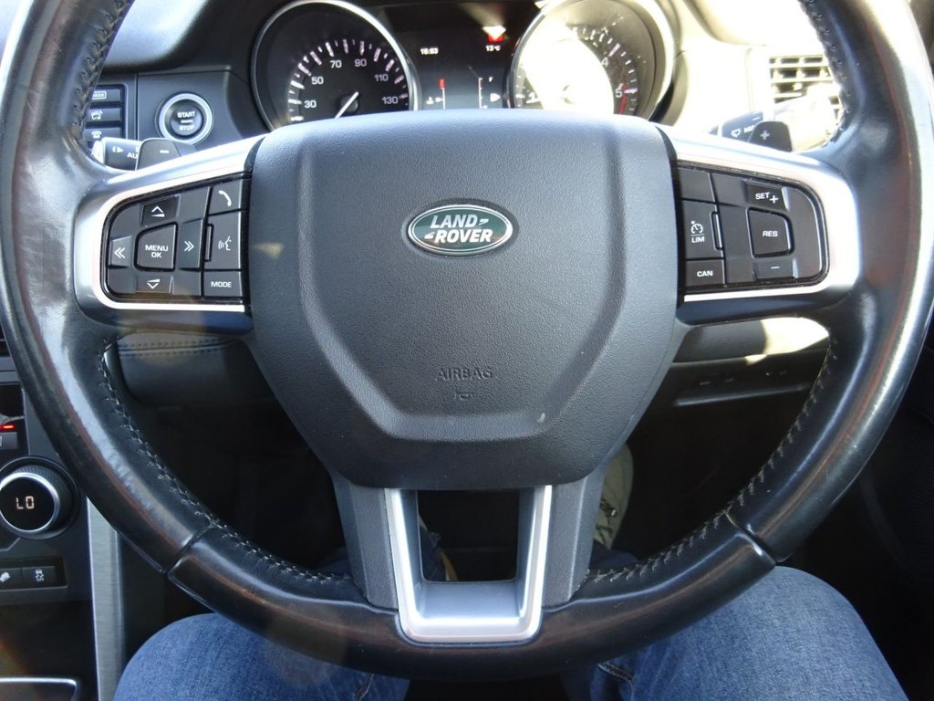 Used Land Rover Discovery Sport 2015 for sale - 76068367: Photo 16