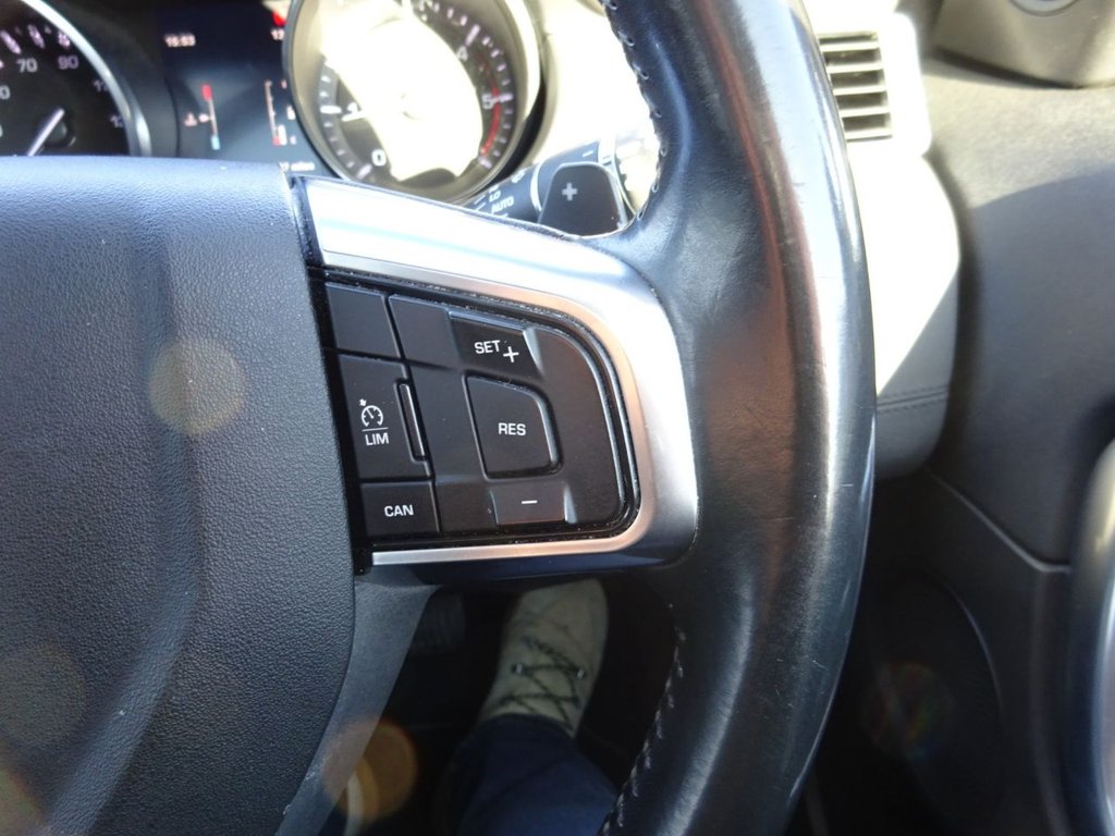 Used Land Rover Discovery Sport 2015 for sale - 76068367: Photo 18