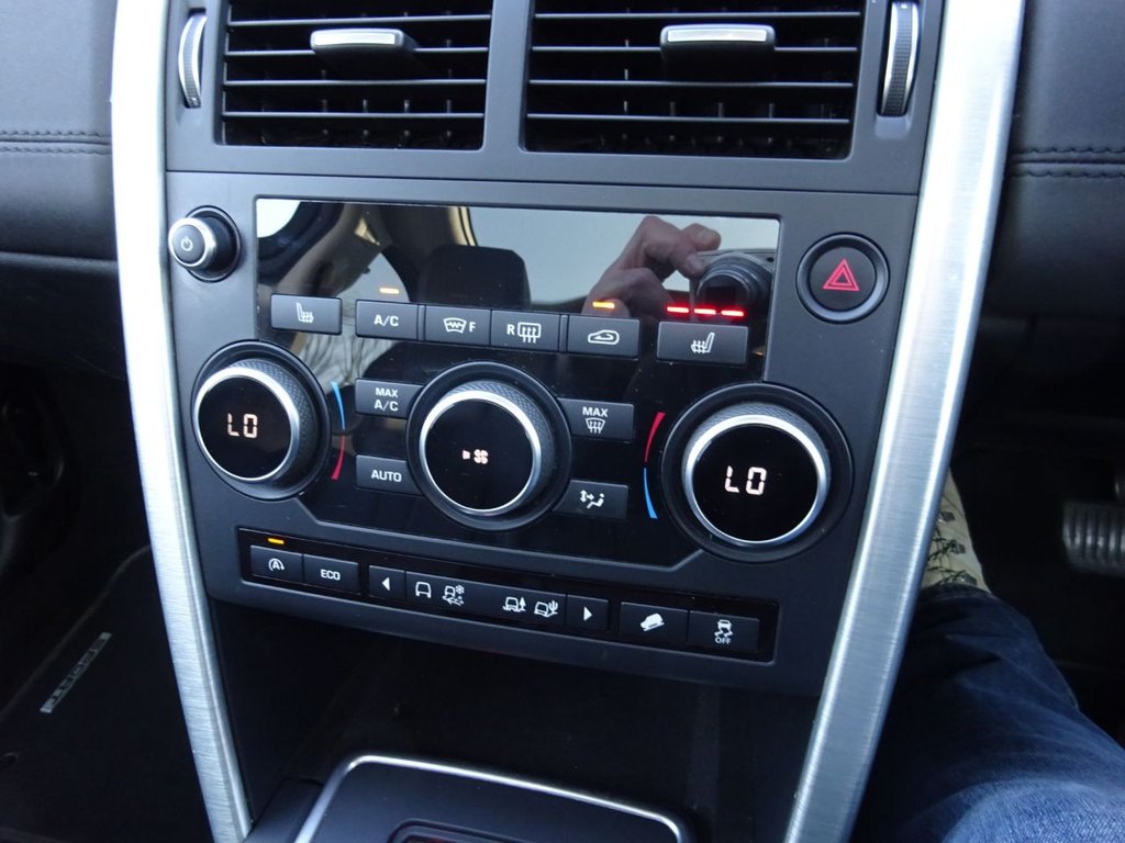 Used Land Rover Discovery Sport 2015 for sale - 76068367: Photo 21