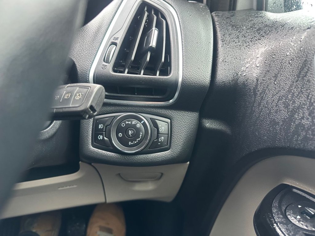 Used Ford B-MAX 2017 for sale - 77904754: Photo 26