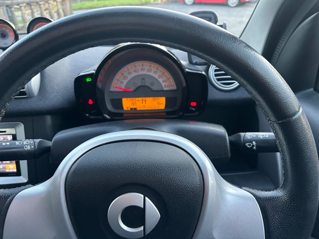 Used smart fortwo 2014 for sale - 76378502: Photo 19