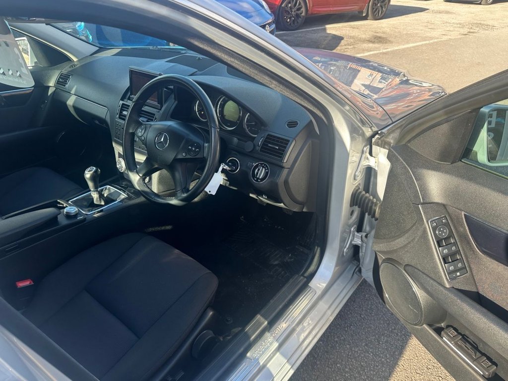 Used Mercedes-Benz C Class 2009 for sale - 77632046: Photo 17