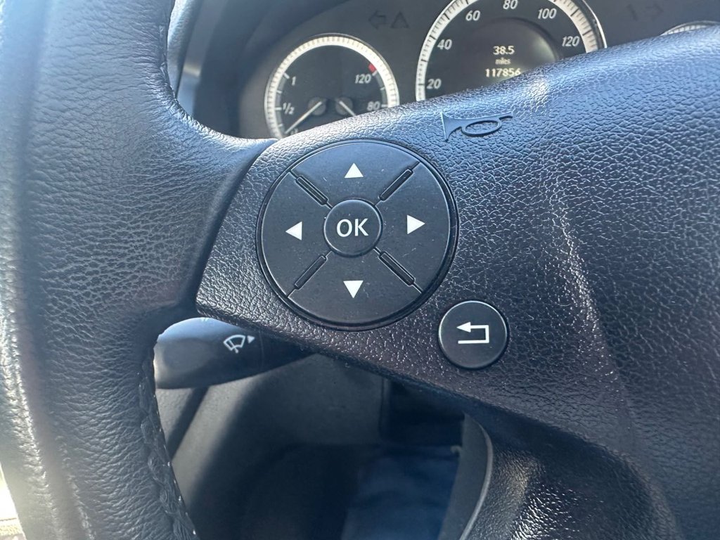 Used Mercedes-Benz C Class 2009 for sale - 77632046: Photo 19