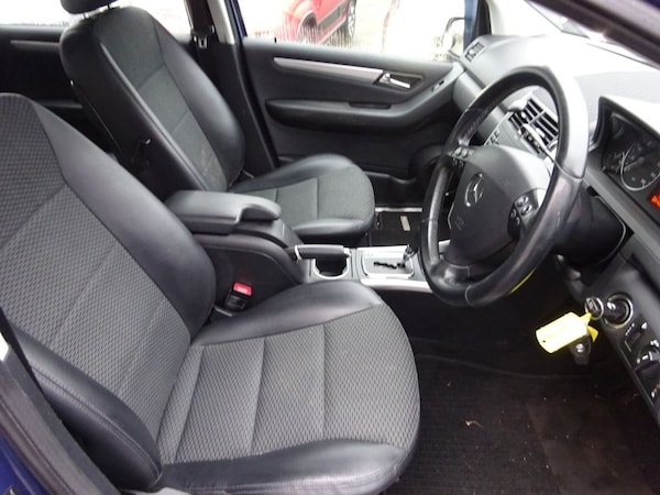 Used Mercedes-Benz A-Class 2011 for sale - 73424785: Photo 11