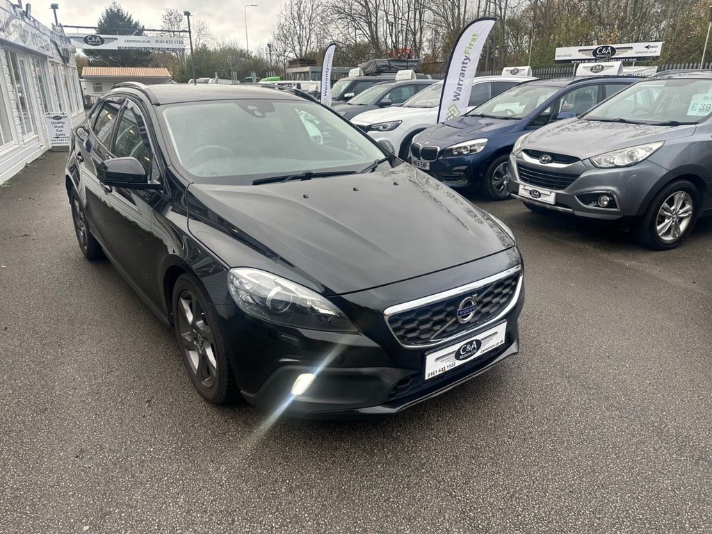 Used Volvo V40 2015 for sale - 76454634: Photo 1