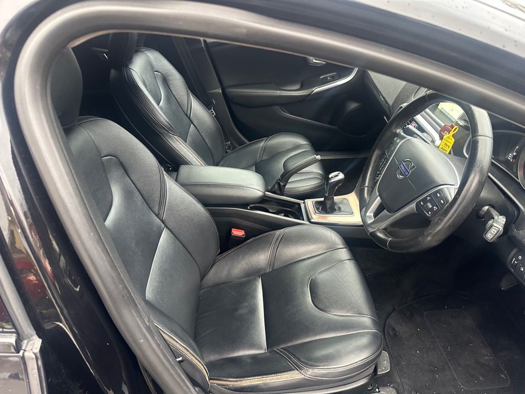 Used Volvo V40 2015 for sale - 76454634: Photo 10