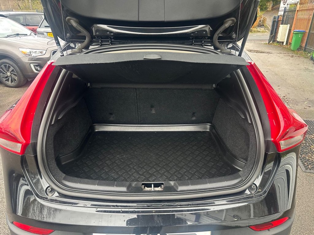 Used Volvo V40 2015 for sale - 76454634: Photo 18