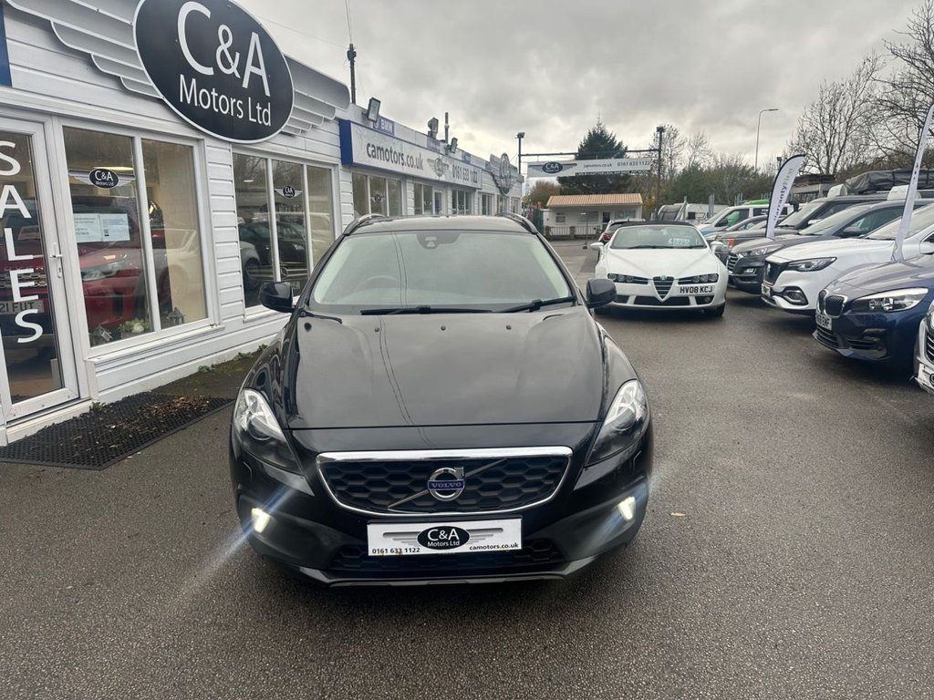 Used Volvo V40 2015 for sale - 76454634: Photo 2