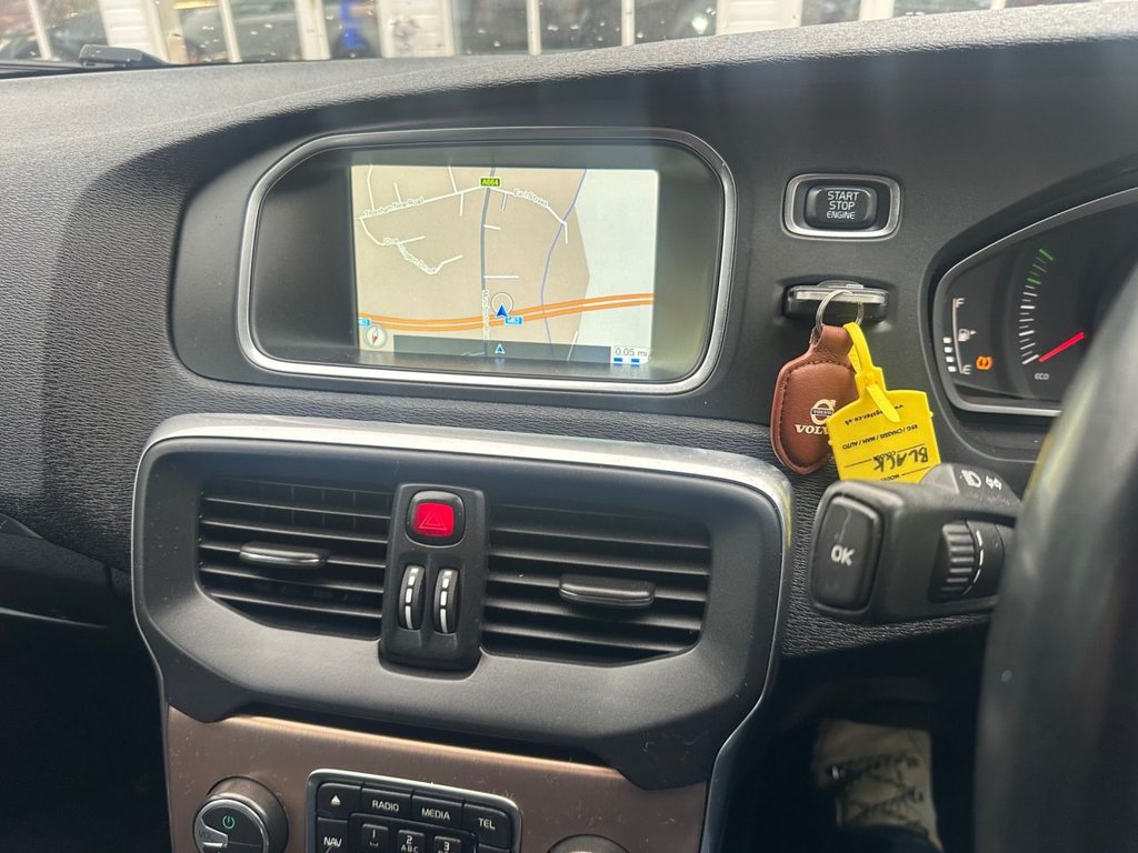 Used Volvo V40 2015 for sale - 76454634: Photo 23