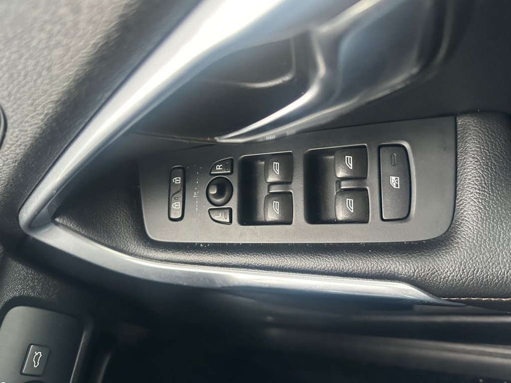 Used Volvo V40 2015 for sale - 76454634: Photo 27