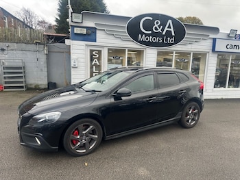 Used Volvo V40 2015 for sale - 76454634: Photo