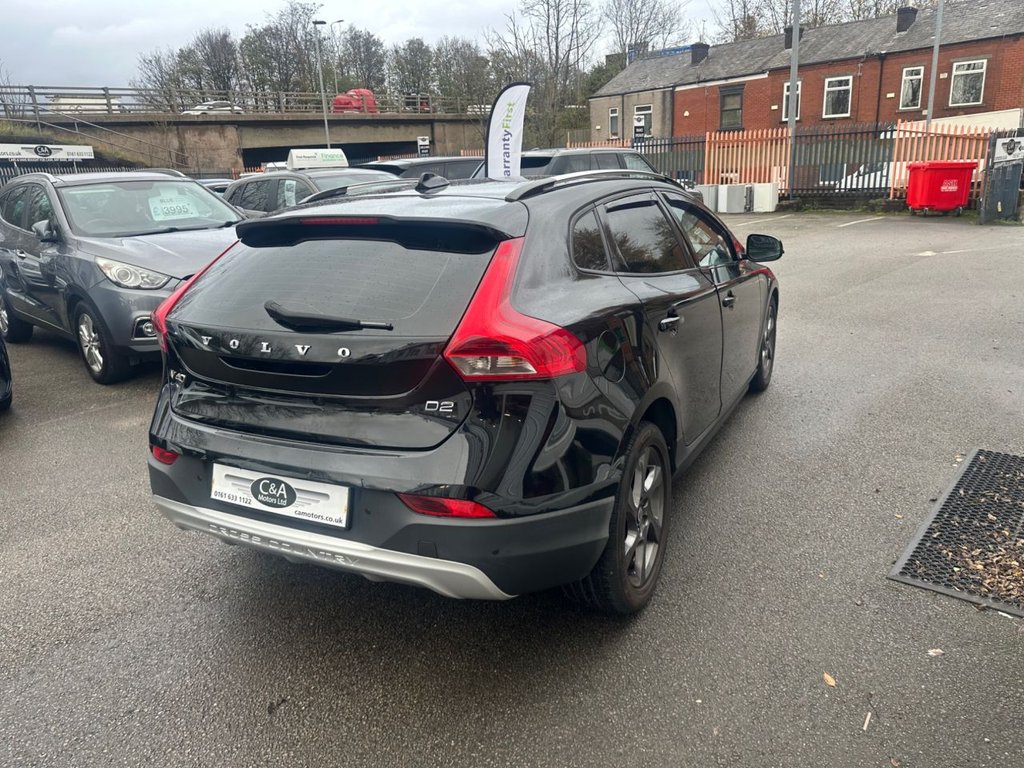 Used Volvo V40 2015 for sale - 76454634: Photo 8