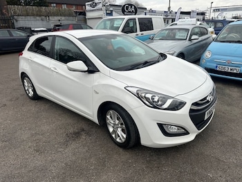Used Hyundai i30 2013 for sale - 77477391: Photo