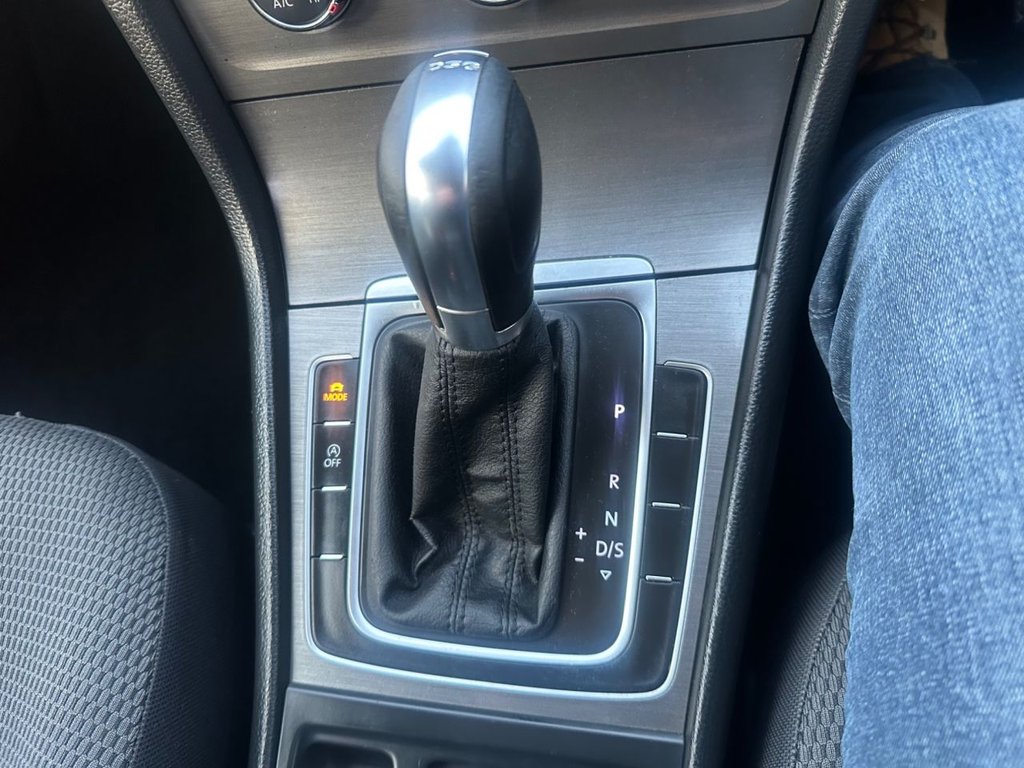 Used Volkswagen Golf 2013 for sale - 77706128: Photo 23