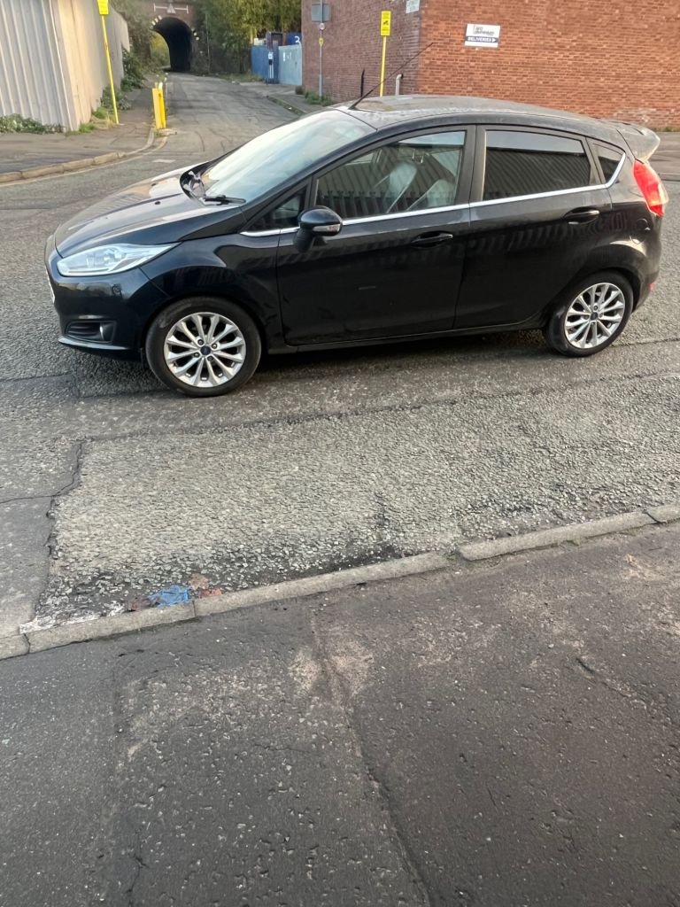 Used Ford Fiesta 2017 for sale - 76527220: Photo 3