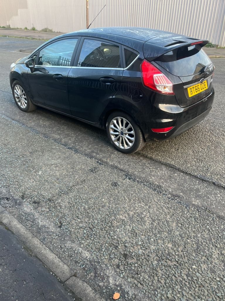 Used Ford Fiesta 2017 for sale - 76527220: Photo 4