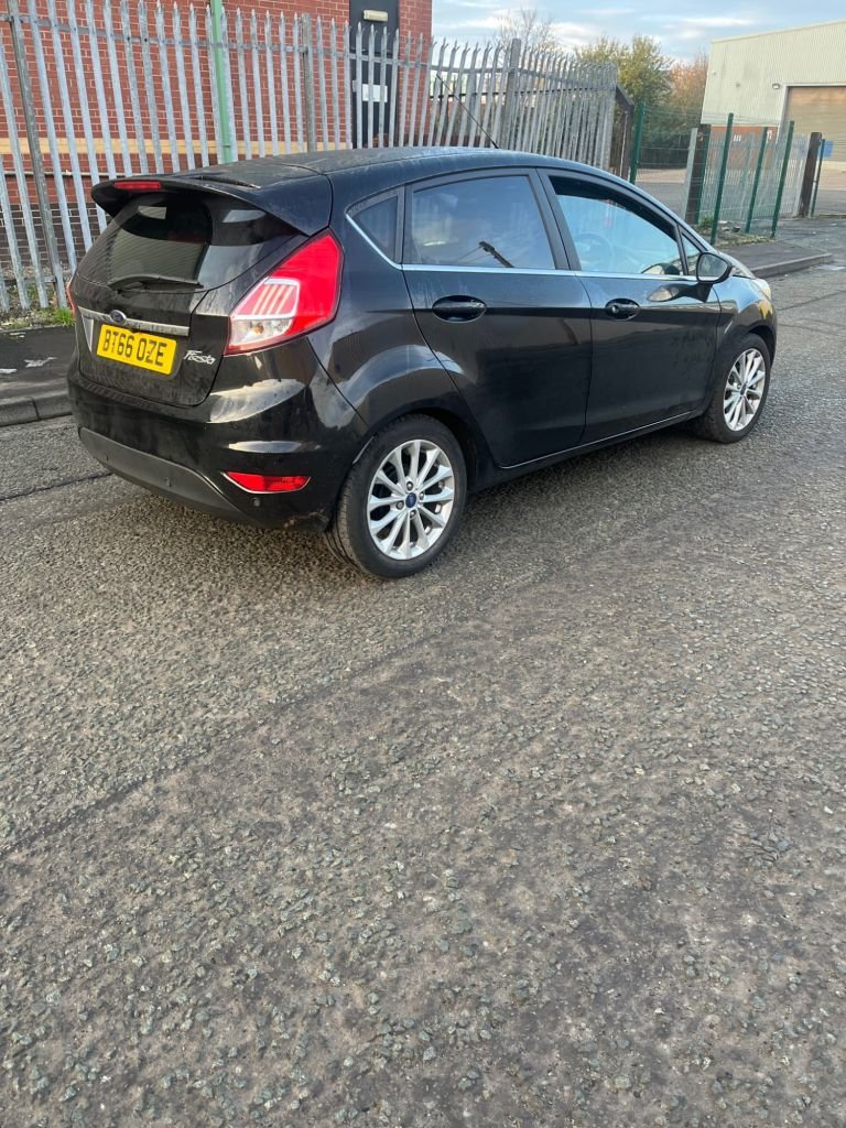 Used Ford Fiesta 2017 for sale - 76527220: Photo 5