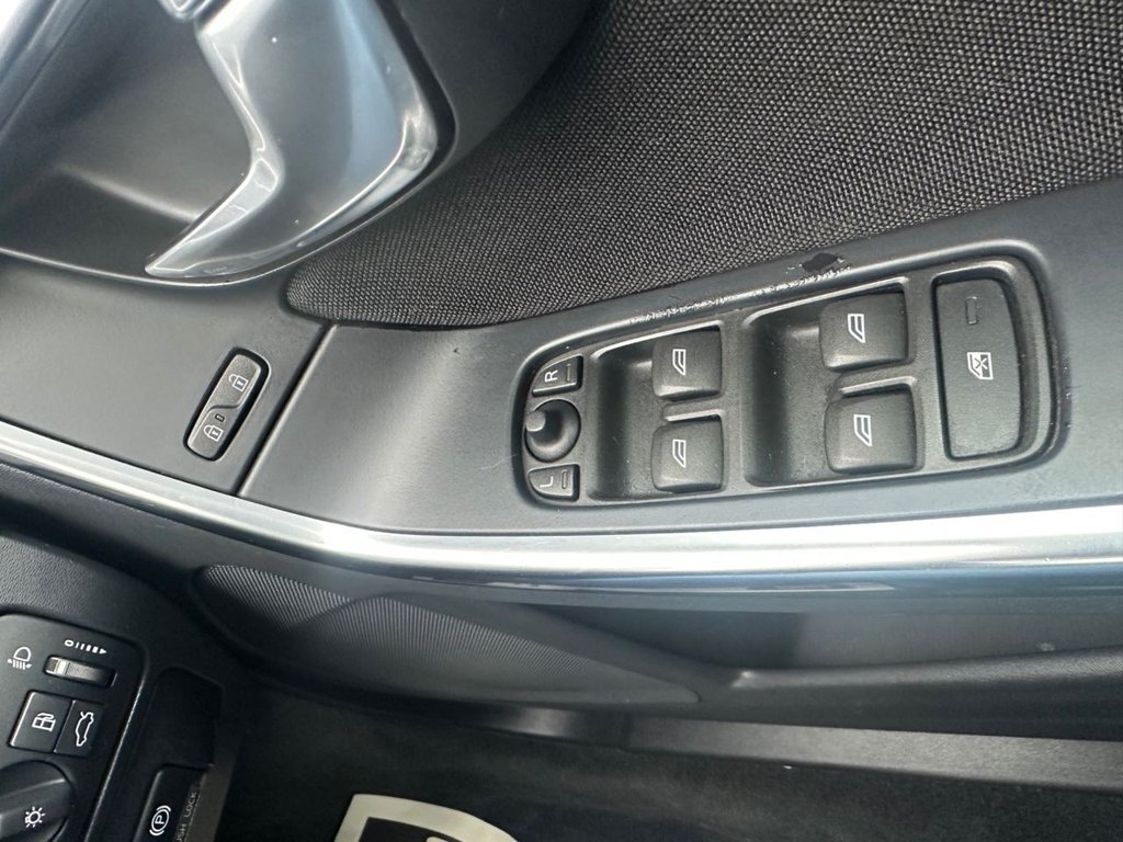 Used Volvo S60 2013 for sale - 76509762: Photo 25