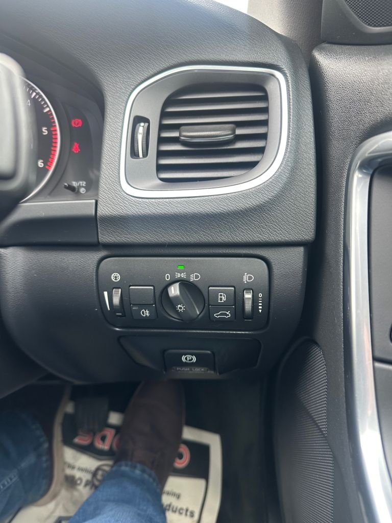 Used Volvo S60 2013 for sale - 76509762: Photo 26